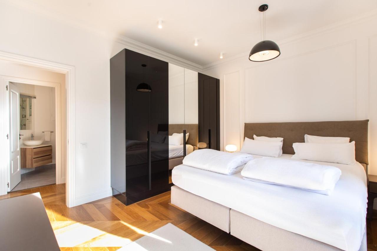 Majestic 4Br/4Bath Apartment In Sagrada Familia Area Barcelona Buitenkant foto