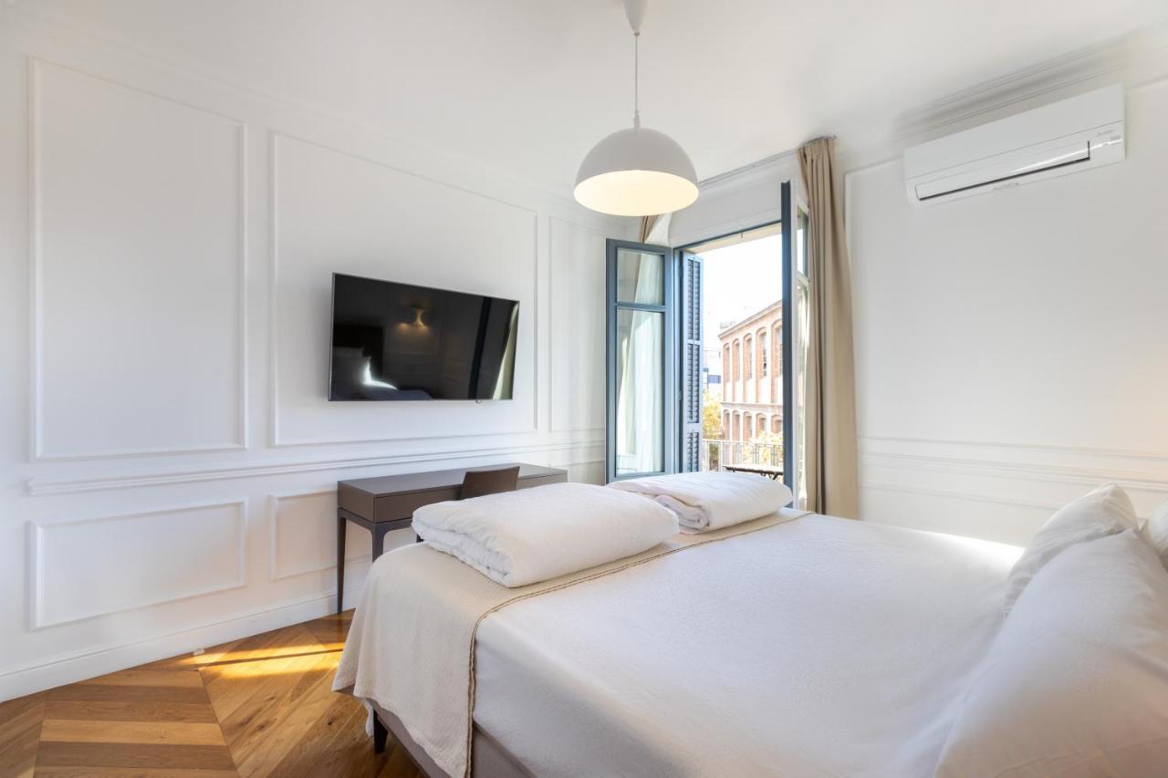 Majestic 4Br/4Bath Apartment In Sagrada Familia Area Barcelona Buitenkant foto