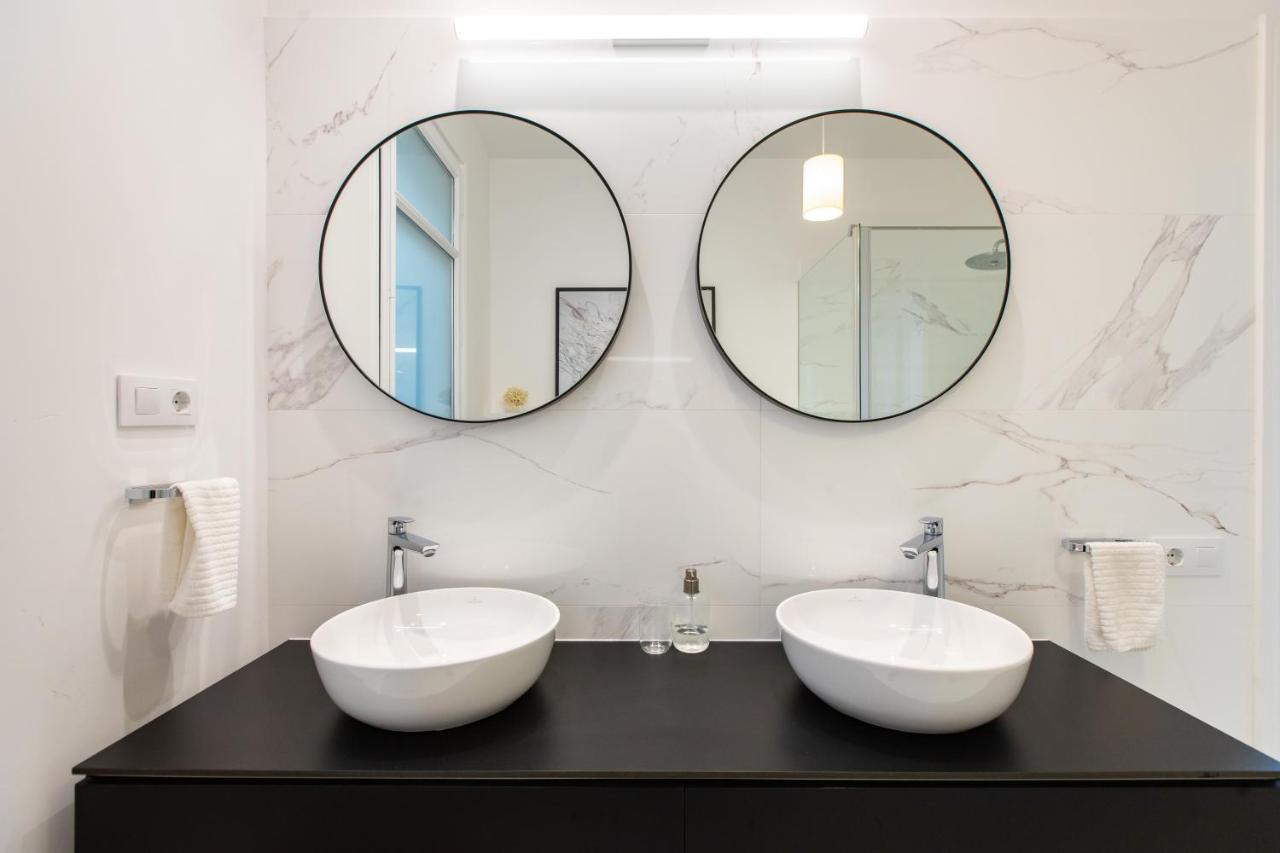 Majestic 4Br/4Bath Apartment In Sagrada Familia Area Barcelona Buitenkant foto