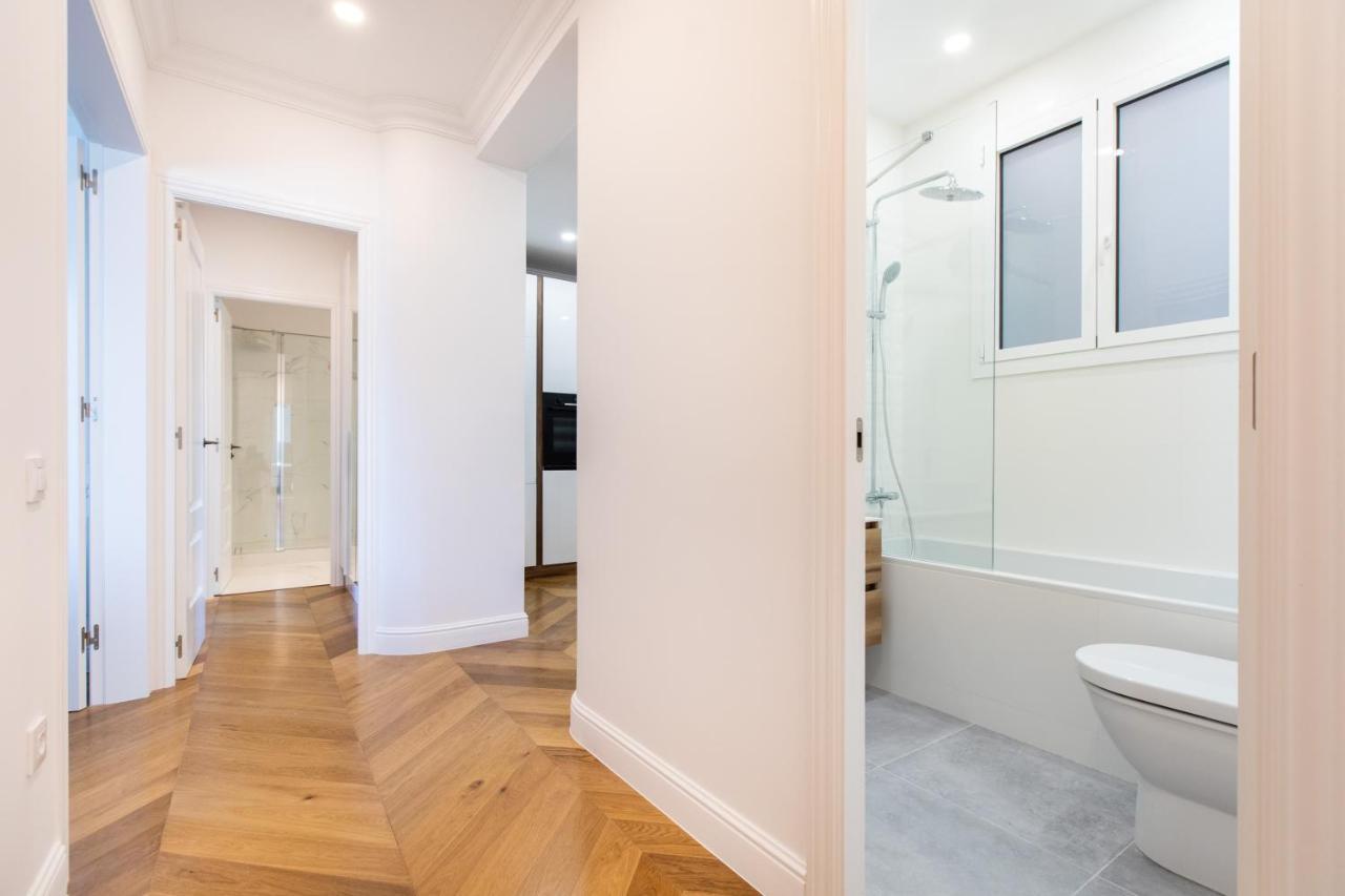 Majestic 4Br/4Bath Apartment In Sagrada Familia Area Barcelona Buitenkant foto