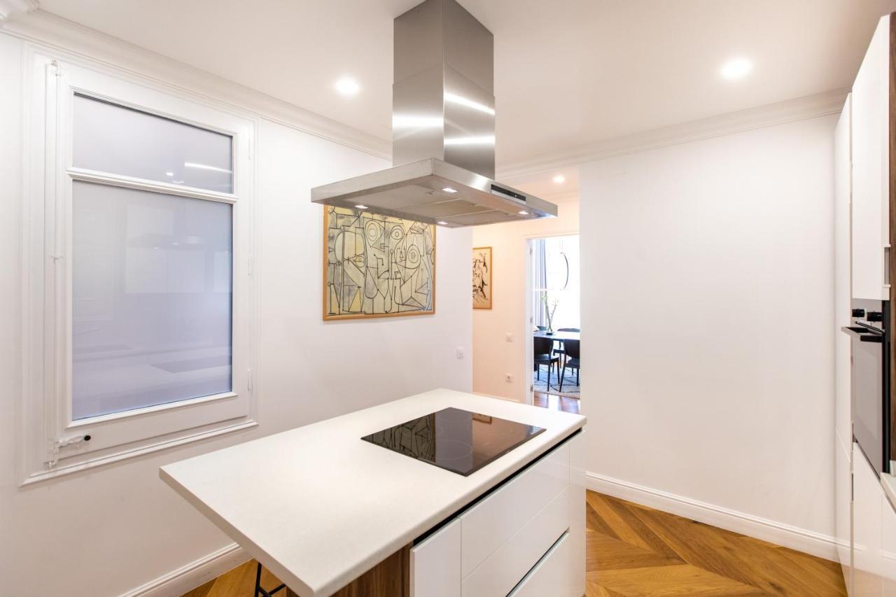 Majestic 4Br/4Bath Apartment In Sagrada Familia Area Barcelona Buitenkant foto