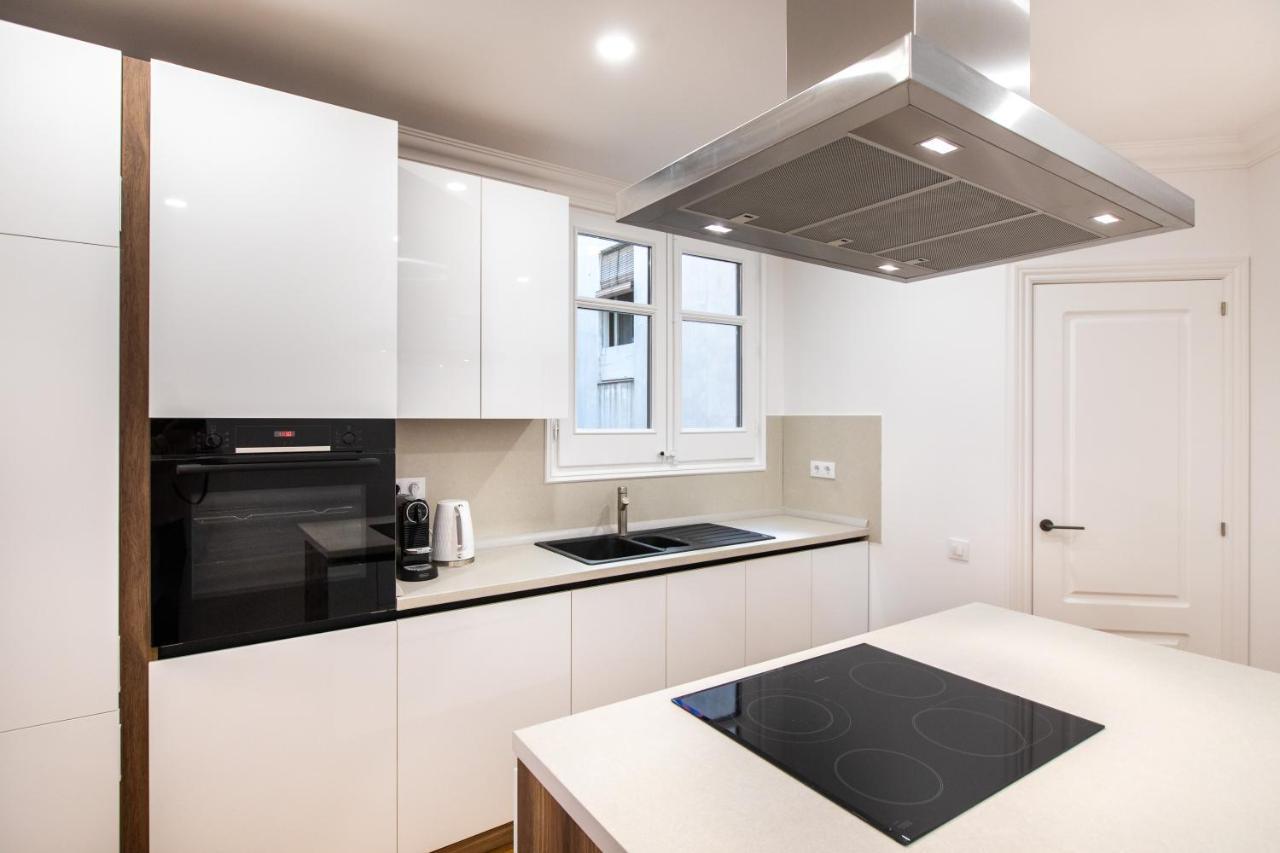 Majestic 4Br/4Bath Apartment In Sagrada Familia Area Barcelona Buitenkant foto