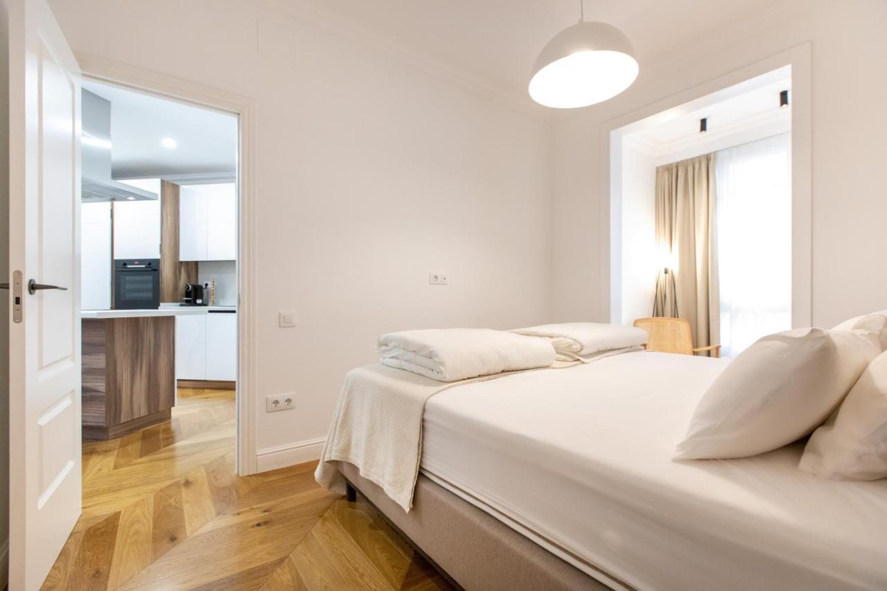 Majestic 4Br/4Bath Apartment In Sagrada Familia Area Barcelona Buitenkant foto