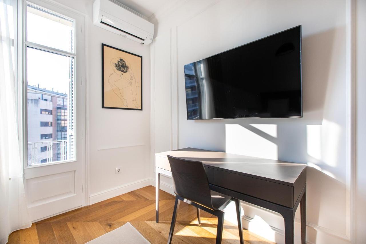 Majestic 4Br/4Bath Apartment In Sagrada Familia Area Barcelona Buitenkant foto