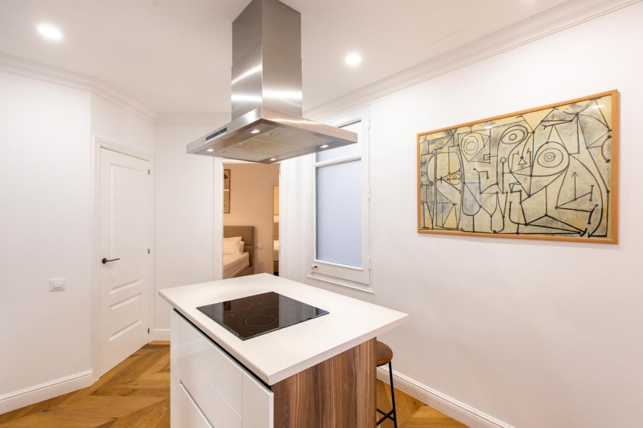 Majestic 4Br/4Bath Apartment In Sagrada Familia Area Barcelona Buitenkant foto