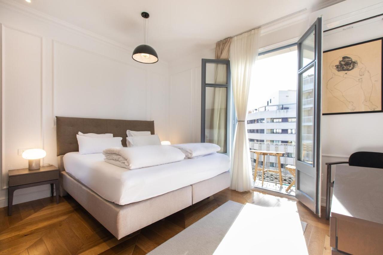 Majestic 4Br/4Bath Apartment In Sagrada Familia Area Barcelona Buitenkant foto