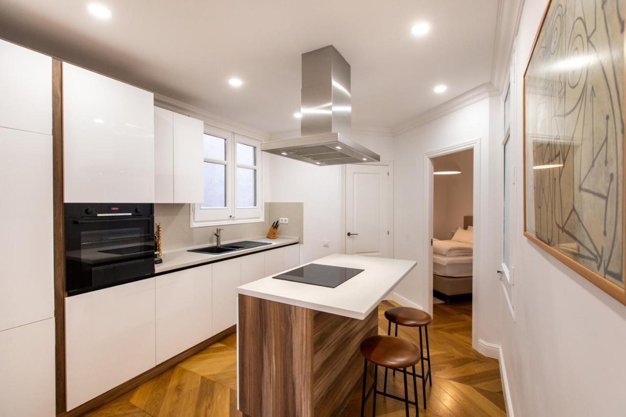 Majestic 4Br/4Bath Apartment In Sagrada Familia Area Barcelona Buitenkant foto